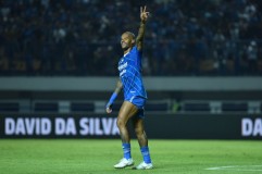 David da Silva Geser Nama Sutiono Lamso Sebagai Raja Gol Persib Bandung