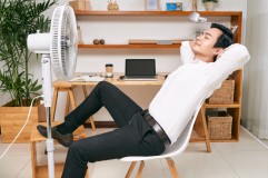Benarkah Tidur Menggunakan Kipas Angin Berdampak Buruk bagi Kesehatan?