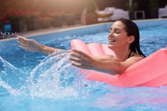 Manfaat Berenang Secara Rutin, Benarkah Bisa Menambah Tinggi Badan?
