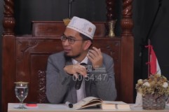 Sesuai dengan Al Quran, Ustadz Adi Hidayat Beri Pengingat: Sesibuknya Ayah, Harus Banyak Interaksi dengan Anak