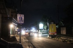 Pemprov Jabar Minta Satpol PP Tertibkan APK yang Berpotensi Bahayakan Pengguna Jalan