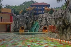 Ryzzy Azzahra Waterpark, Wahana Air Terlengkap di Sukabumi, Gak Kalah oleh Dufan!