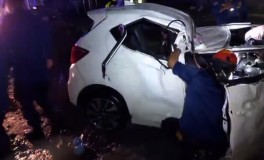 Kronologi Kecelakaan Maut di Cibadak Sukabumi, Sepasang Kekasih Terjepit Mobil