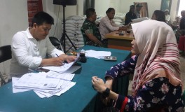 462 Warga Warnasari Sukabumi Dapat Bantuan Beras, Pemerintah Desa Beri Catatan