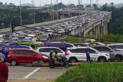 Gerbang Tol Parungkuda Sukabumi ke Arah Jakarta Dibuka, Pengendara Diminta Kendalikan Kecepatan