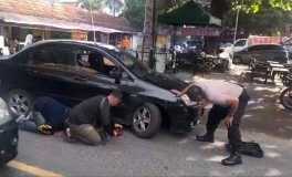 Mobil Mogok Bikin Macet di Jalur Wisata Palabuhanratu Sukabumi, Langsung Diangkut Petugas