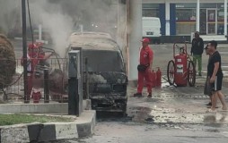 Angkot Terbakar di SPBU RH Didi Sukardi Kota Sukabumi, Sopir Kena Luka Bakar