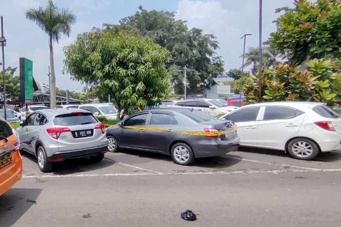 Empat Hari Tak Ketahuan, Mayat Pria Ditemukan di Mobil yang Terparkir di Stasiun Bandung