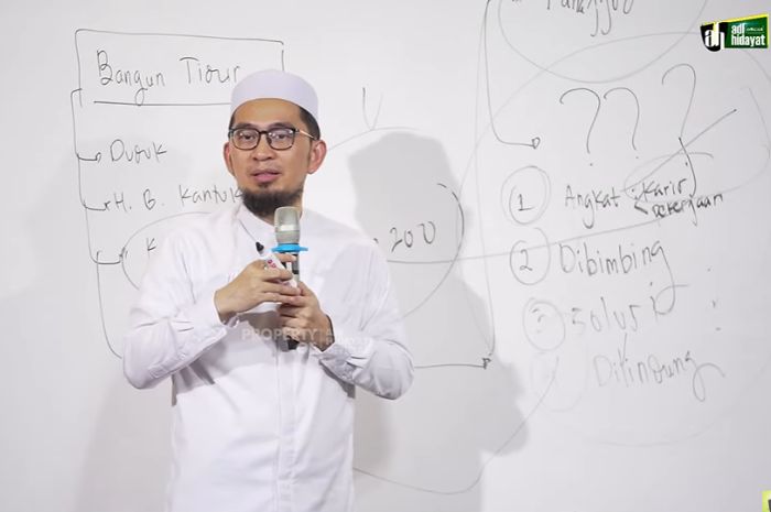  Cara Dan Waktu yang Tepat Untuk Sholat Tahajjud Sesuai Nabi, Ini Keutamaanya Menurut Ustad Adi Hidayat