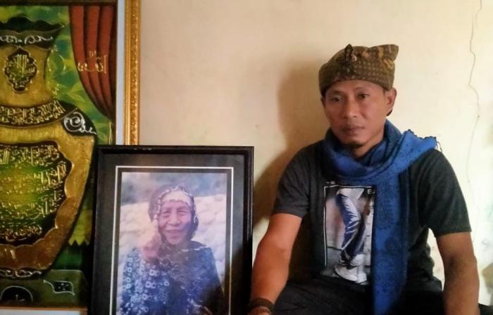 Dikenal di Kalangan Artis, Kang Ujang Cucu Mak Erot Buka Praktik di Kota Tangerang