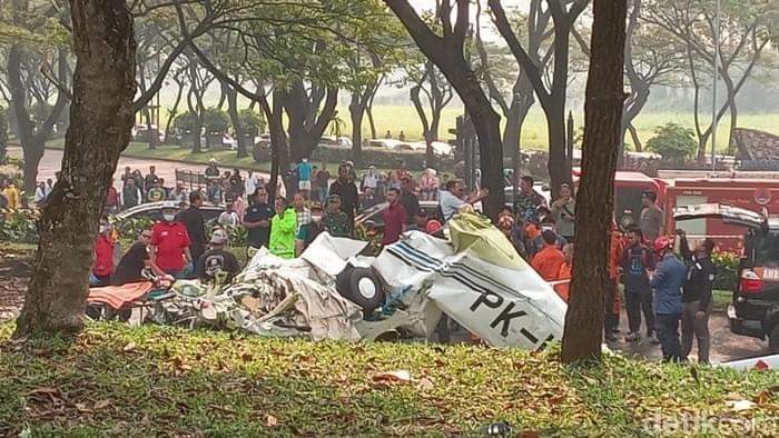Pesawat Latih Jatuh di BSD Tangerang Selatan, 3 Orang Meninggal Dunia